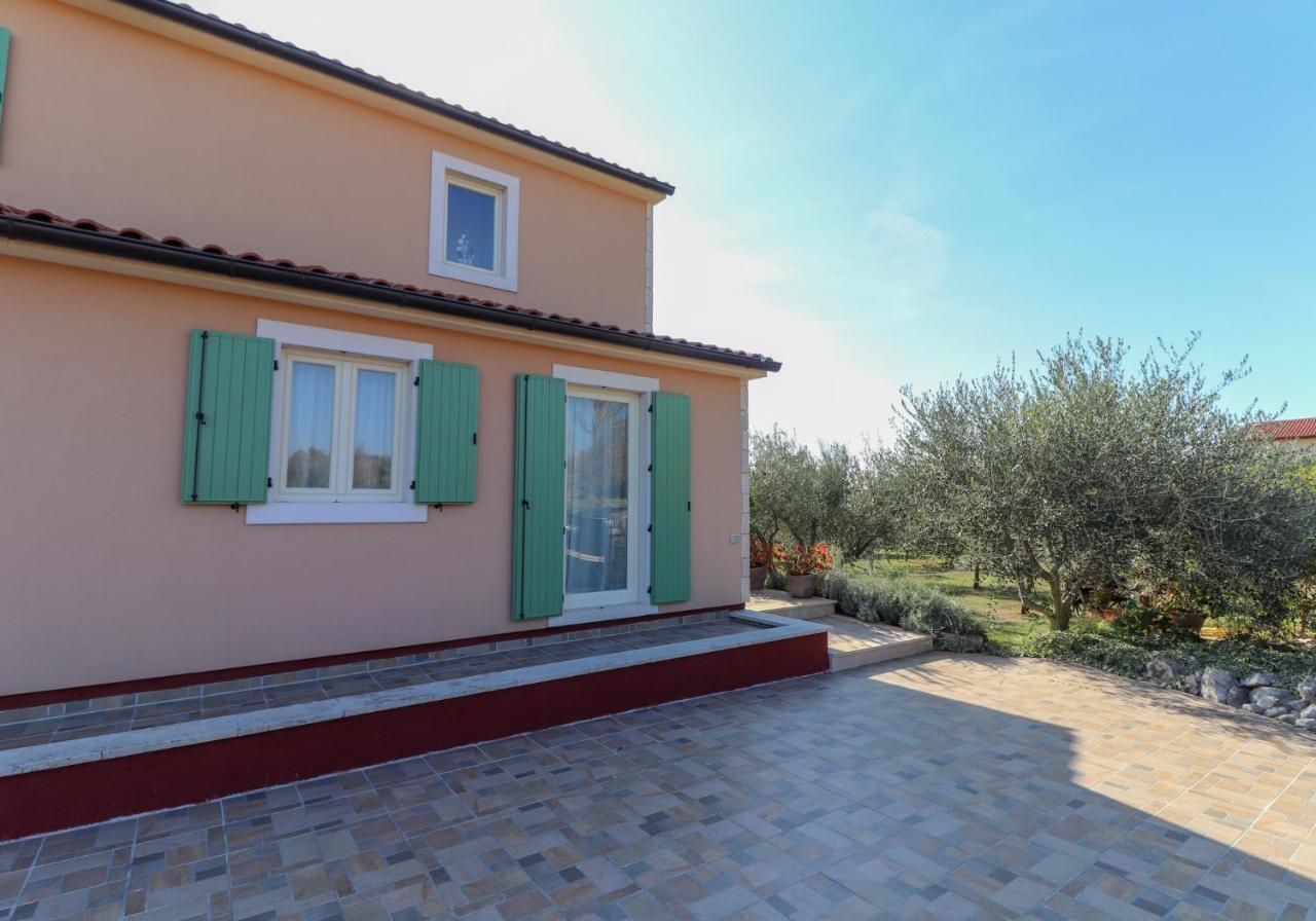 Villa Nona Marija Sveti Lovreč Pazenatički Buitenkant foto