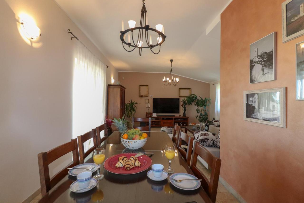 Villa Nona Marija Sveti Lovreč Pazenatički Buitenkant foto