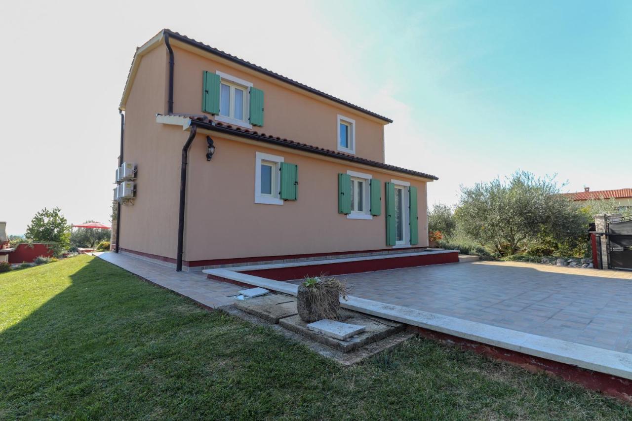Villa Nona Marija Sveti Lovreč Pazenatički Buitenkant foto